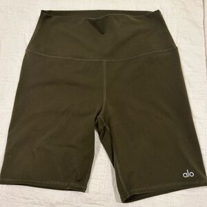 Alo biker shorts